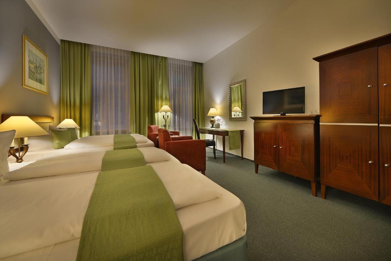 Hotel Prague Season Three Stars Exterior foto